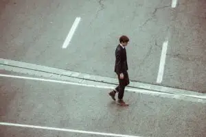 Leia mais sobre o artigo Os Melhores Acessórios Retrô que Serão Tendência em 2025