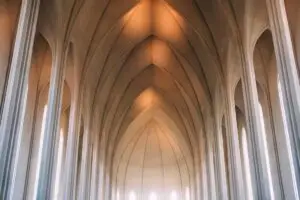 Leia mais sobre o artigo Impacto da IA na composição musical em 2025 no Brasil