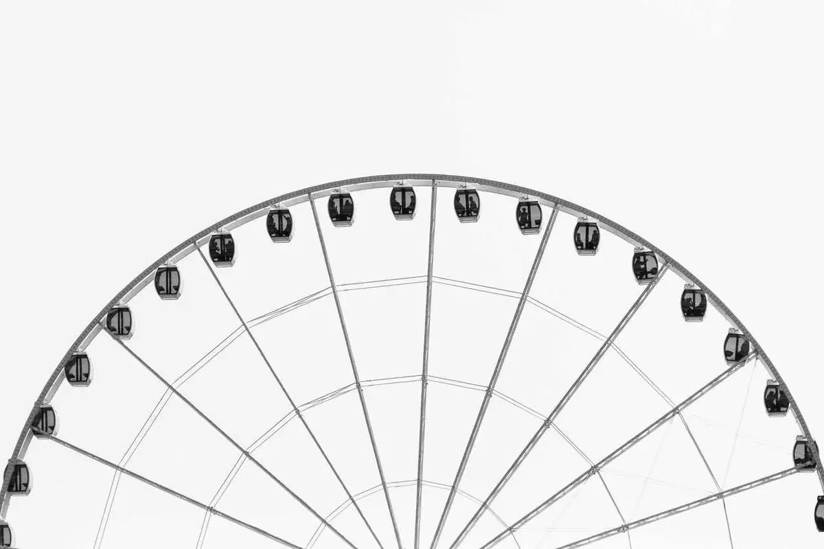 No momento, você está visualizando Móveis modulares e multifuncionais em 2025 – Tendências